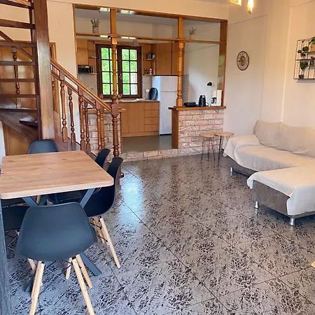 Casa Lanardi, Stavros * Stavros (Thessaloniki)