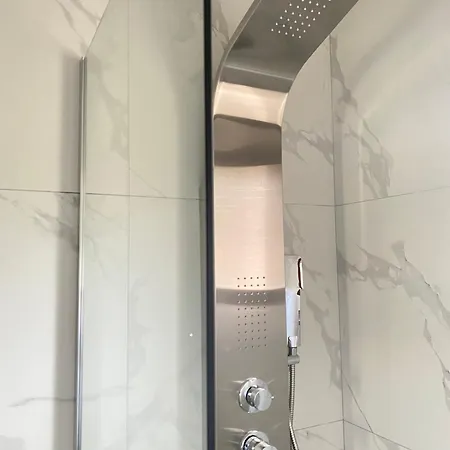 Casa Lanardi, Σπίτι διακοπών